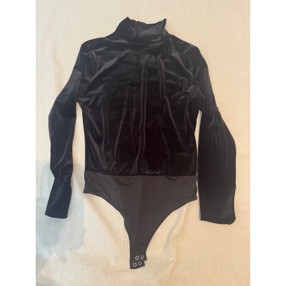 Express Womens Black Velvet Mock Neck L/S Bodysuit Large Glam Minimalist Chic